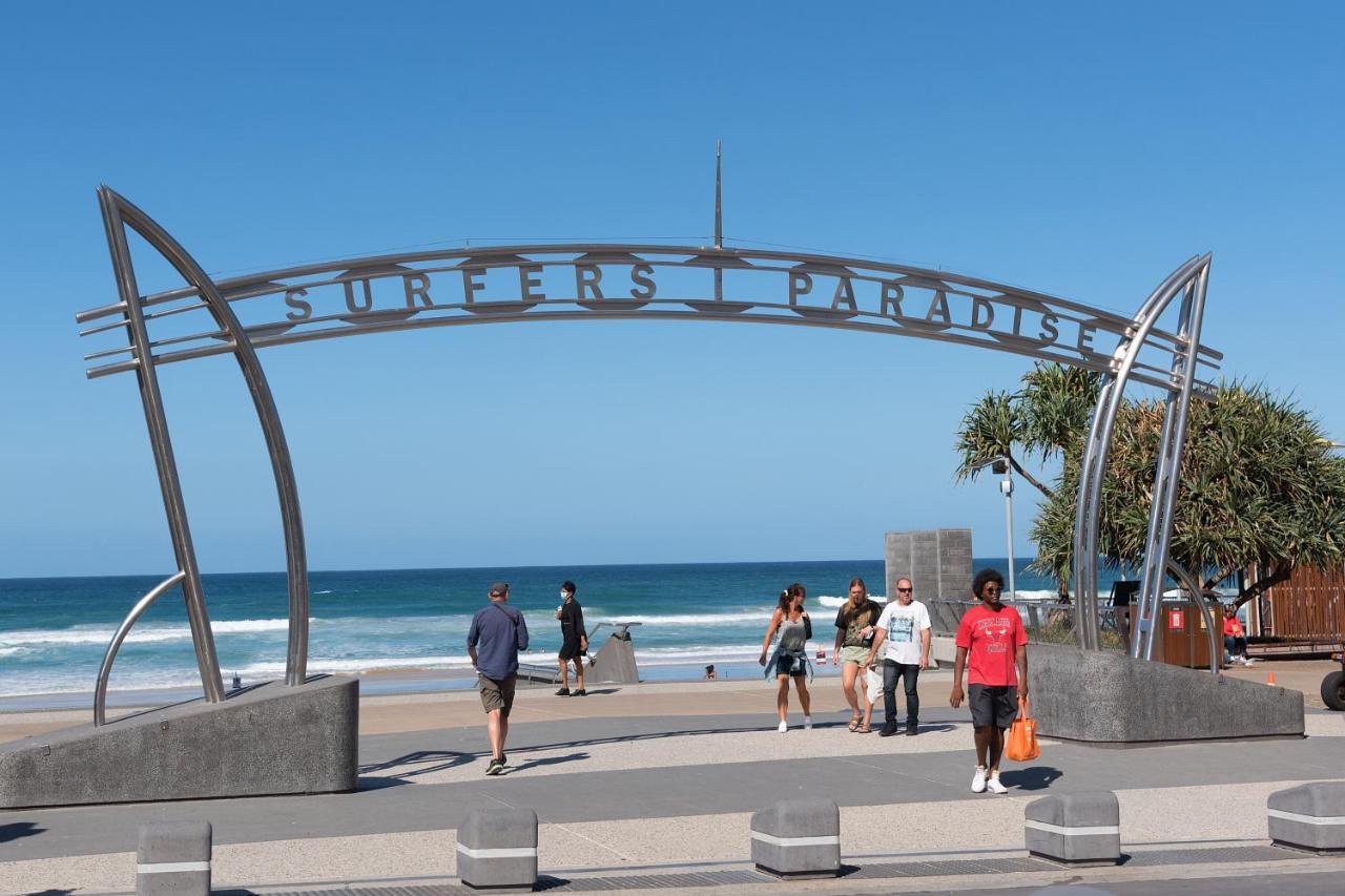 Allunga Stunning Beach Side Apartment Gold Coast Exterior photo